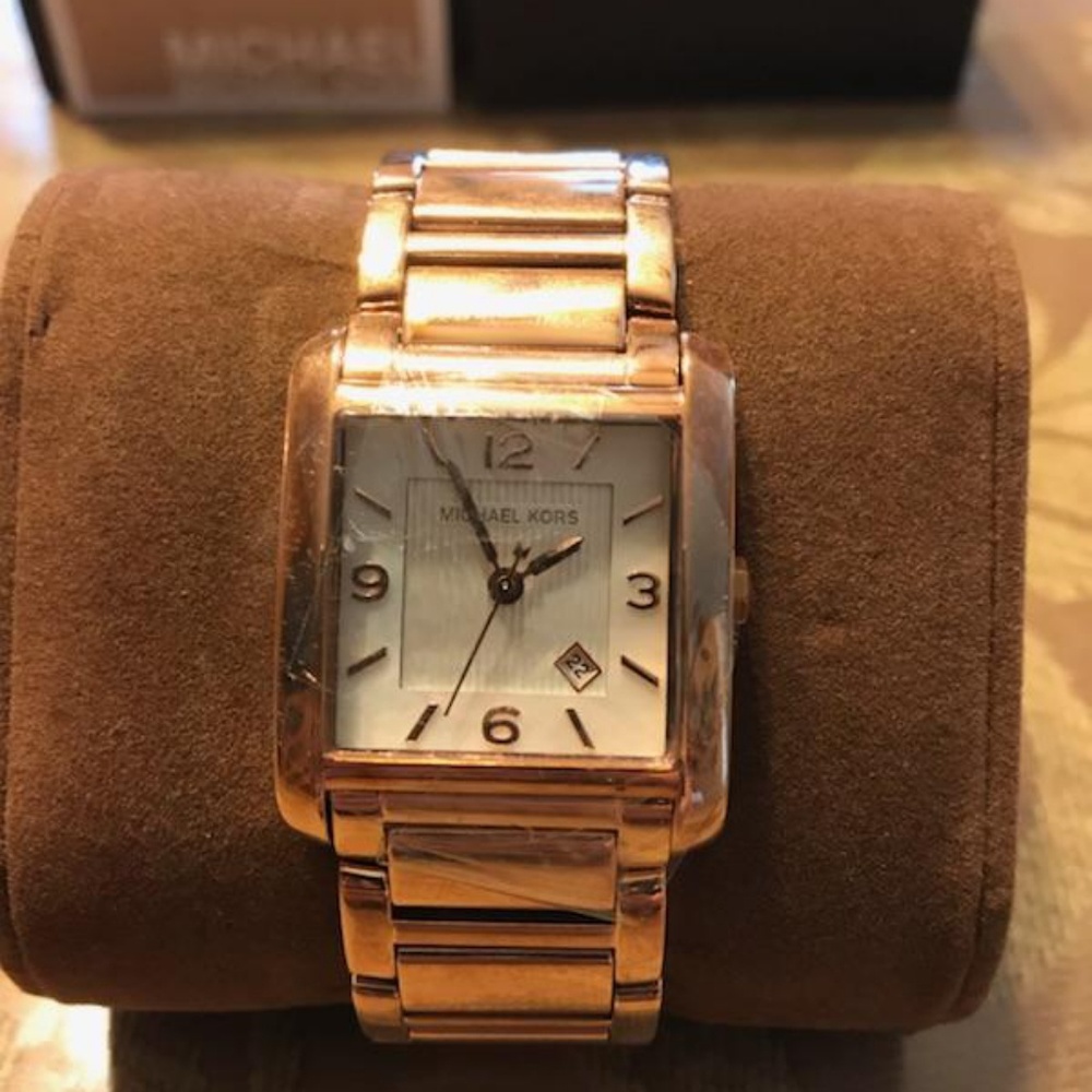 Mk watch
